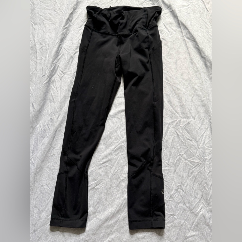 Black Lululemon leggings